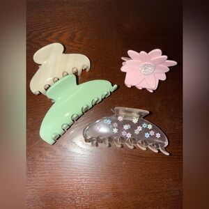 NWT $130 Emi Jay Clips